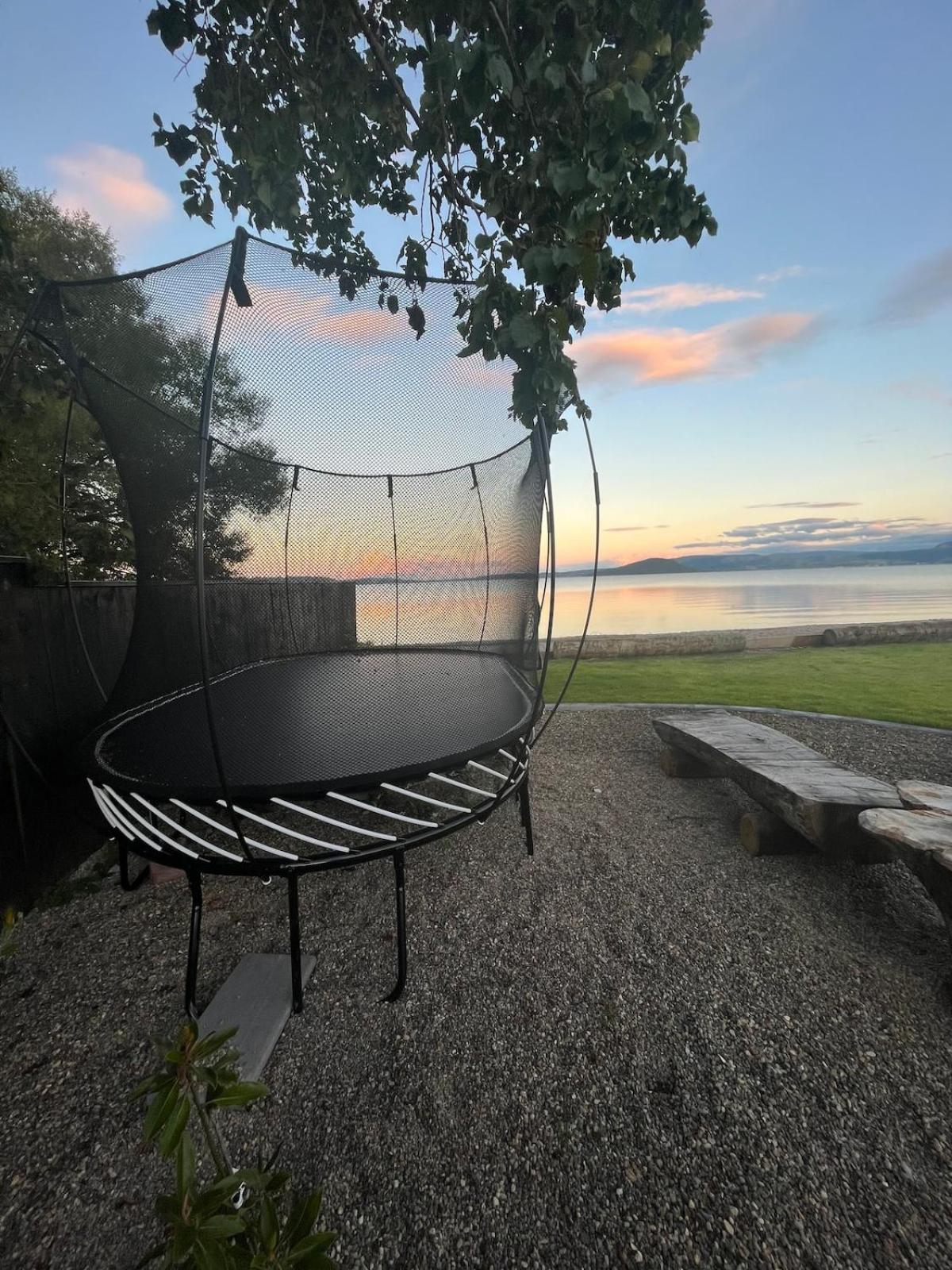 Jandals & Joy Lakefront Retreat Rotorua Buitenkant foto